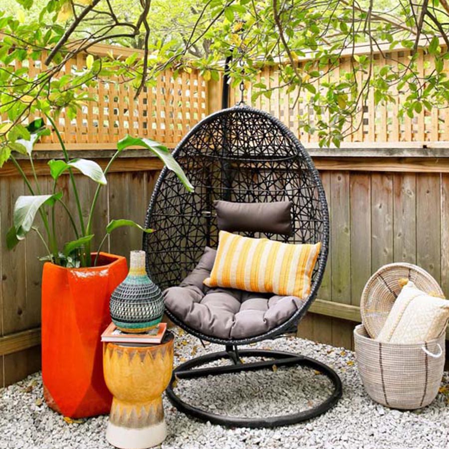 Use Multifunctional Furniture Outdoors